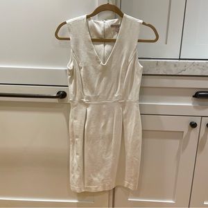 Off-white fitted cocktail dress